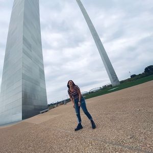 Meet your Posher, Laura